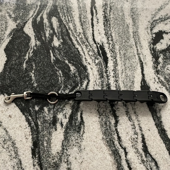 Triple Crown Dog Collar with plastic prongs - Picture 2 of 9